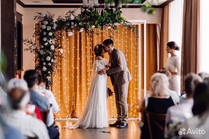 Выездной регистратор, свадебный церемониймейстер