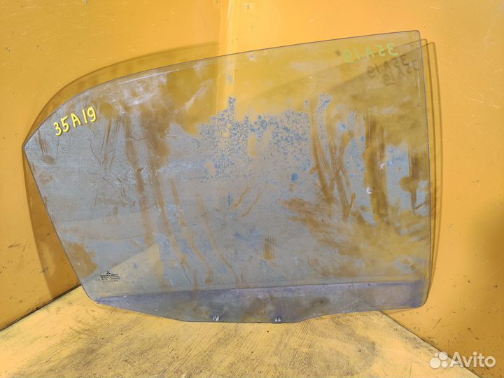 Стекло заднее правое для Mitsubishi Carisma