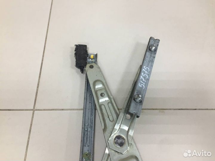 Стеклоподъемник электр. задний правый Mitsubishi O