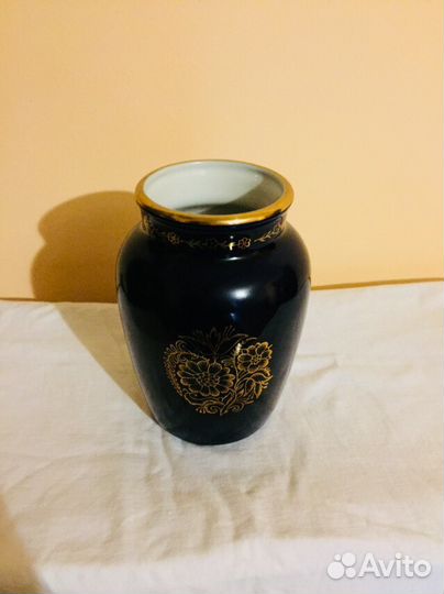 Вазы. Фарфор. Металл. Бронза. Фаянс