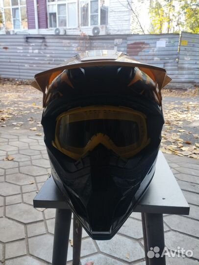 Мотоциклетный шлем