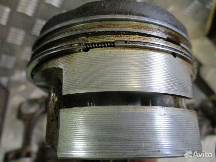 Поршень с шатуном BMW 3 E46 (2.0 M52B20 TU) 206S4