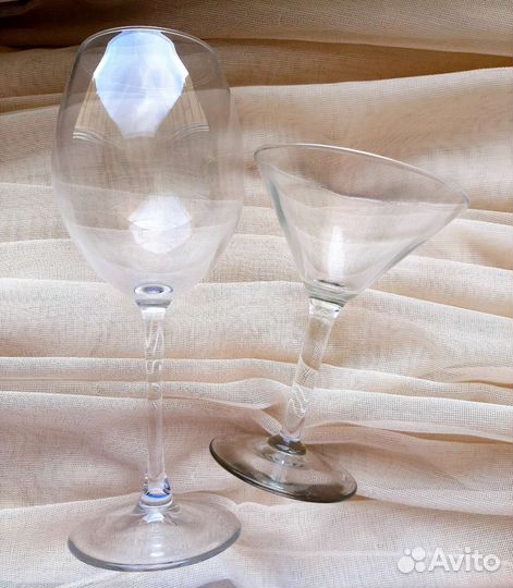 Фужеры, бокалы для вина, мартини