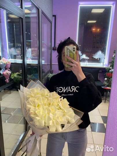 Огромные, пышные букеты из роз от 990