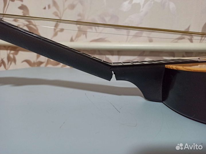 Детская гитара Performer (дефект)