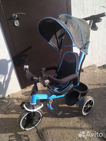 Детский велосипед с родительской ручкой б/у