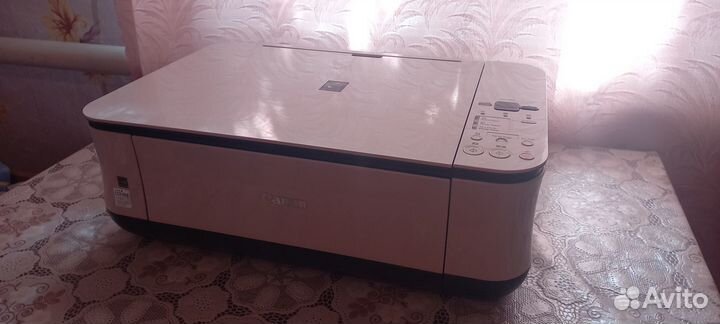 Продаю мфу Canon (принтер, сканер, ксерокс)