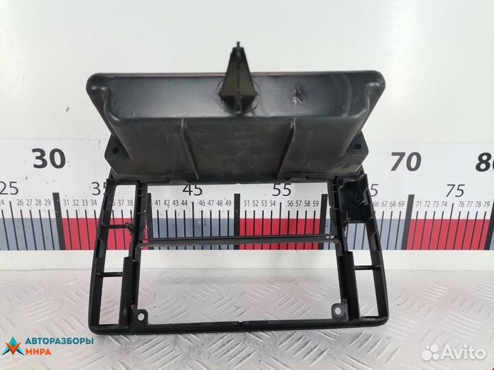 Рамка под магнитолу Volkswagen Passat B5 1998