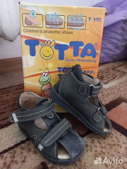 Босоножки тотто