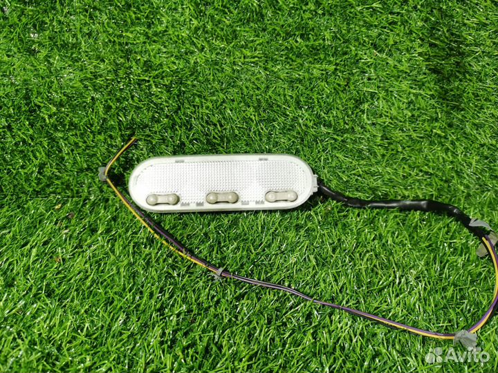 Плафон потолка Nissan Note E11