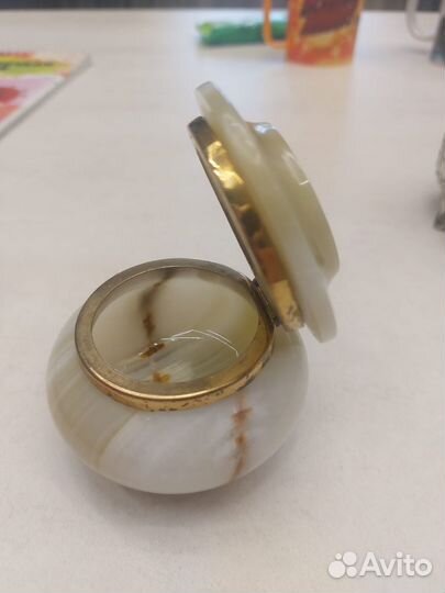 Шкатулка из оникса