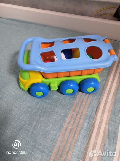 Развивающий сортер - машина