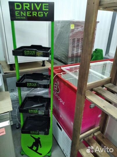 Торговые металлические стойки