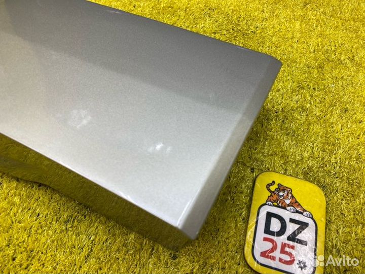 Накладка на крыло передняя левая Suzuki