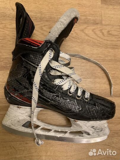 Хоккейные коньки bauer и лезвия step blacksteel