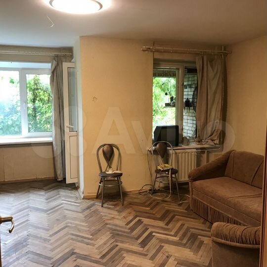 2-к. квартира, 57 м², 1/5 эт.