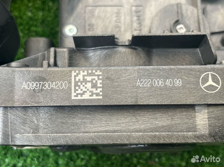 Замок двери задний правый Mercedes-Benz C-Class