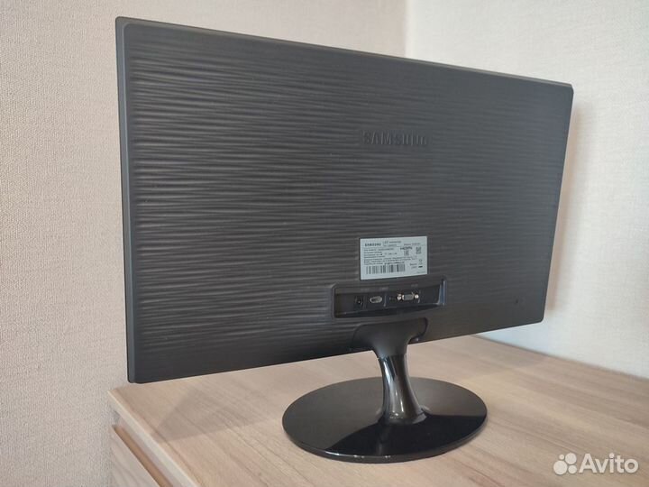 Монитор игровой 24 дюйма Samsung