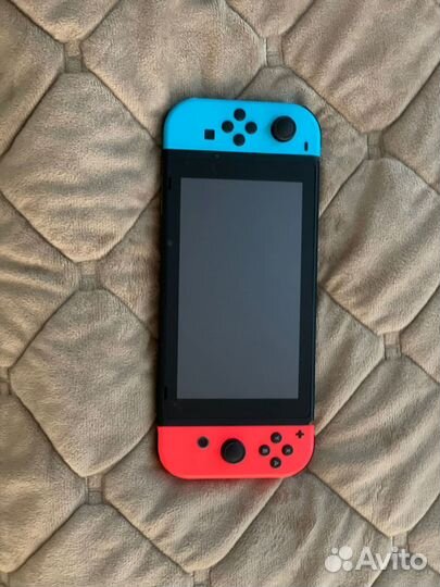 Игровая приставка Nintendo Switch