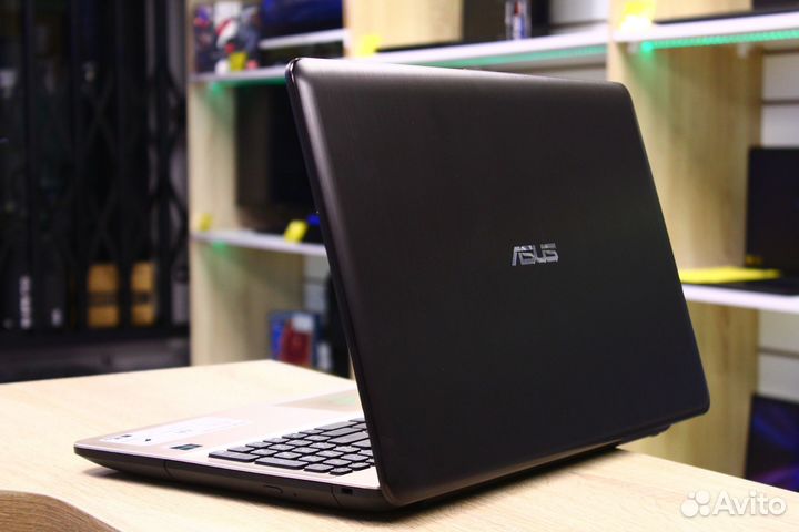 Ноутбук Asus \i7\Nvidia\Комплект+мышь сумка коврик