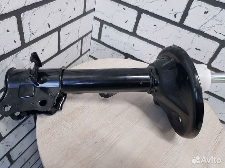 Автомобильный амортизатор дэу газовый правый анало