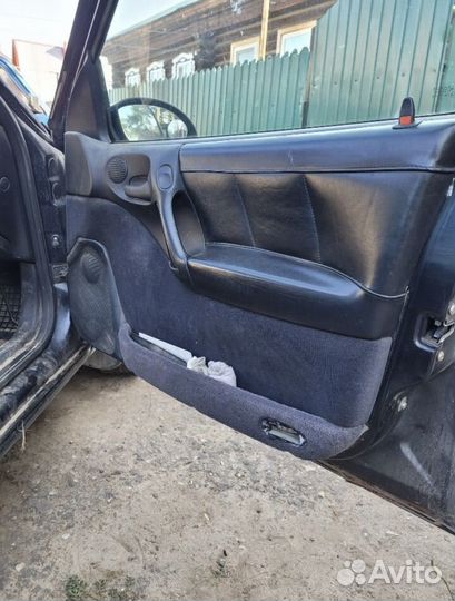 Дверные карты Opel Vectra B
