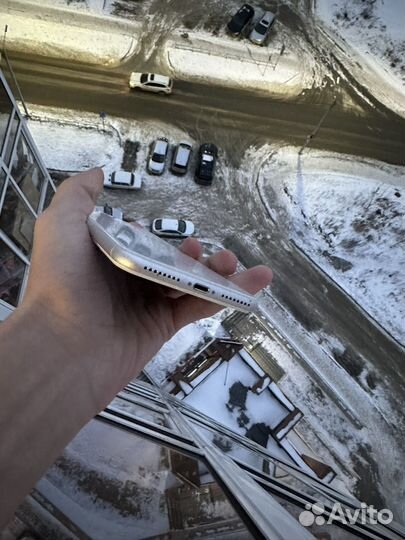 iPhone 8 Plus, 64 ГБ