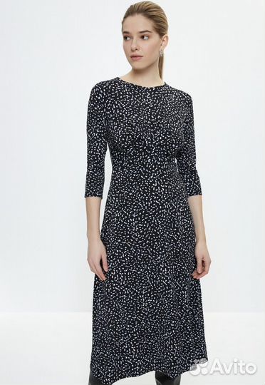 Платье женское 46 48