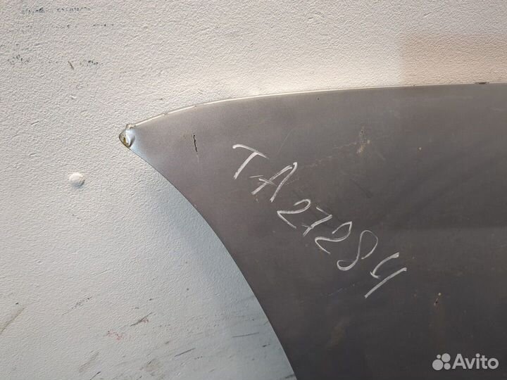 Капот Volkswagen Golf 5, 2006