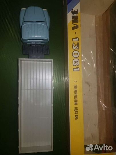 Модель грузовика ЗИЛ 130В1 с полуприцепом одаз-885