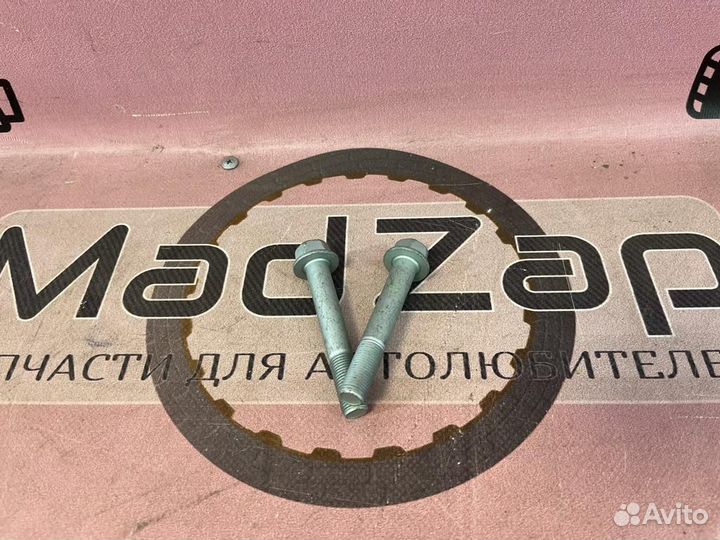 Болт рычага маленького сайлентблока Solaris Rio