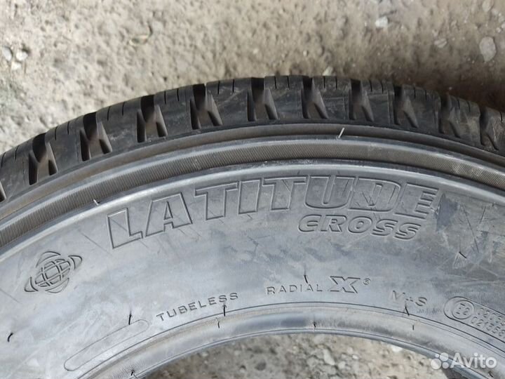 Michelin Latitude Cross 235/70 R16 106H