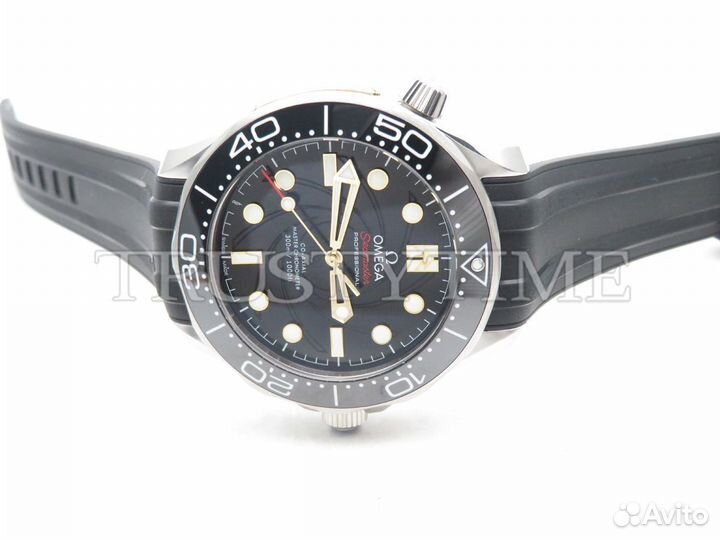 Часы Omega Seamaster Diver 300m Co-axial Chronometer James Bond Limited Edition No Date 42mm 210.22