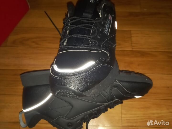 Кроссовки Reebok кожаные