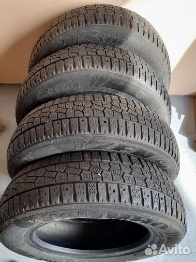 Kumho I'Zen Stud Snow KW11 155/70 R13