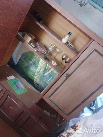 Шкаф сервант