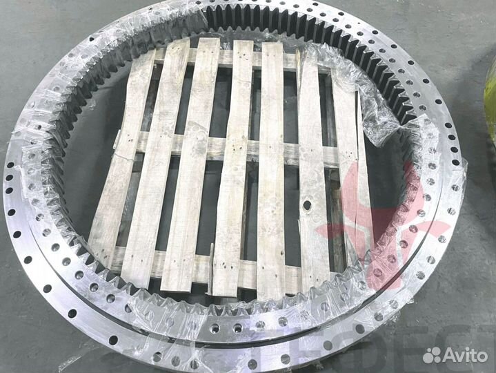 Опорно-поворотный круг 330DFM 227-6052