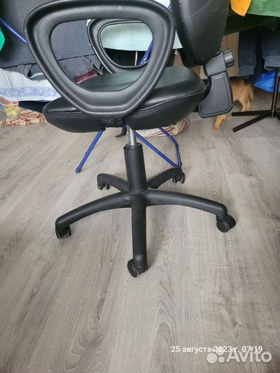 Компьютерное кресло бу