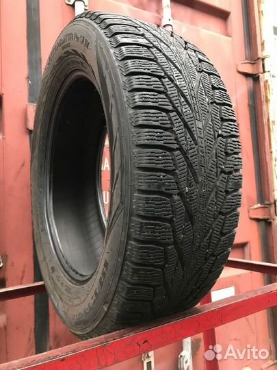 Nokian Tyres Hakkapeliitta R2 SUV 235/60 R18 95F