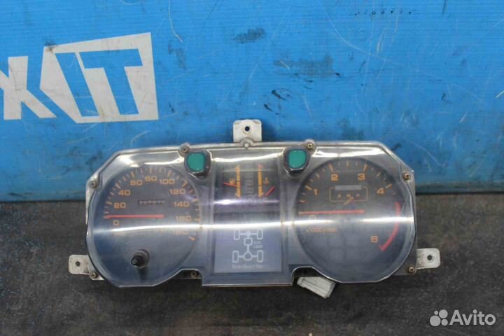 Панель приборов Mitsubishi Pajero (Митсубиси Падже