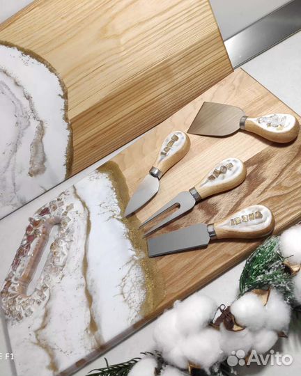 Набор ножей для сыра