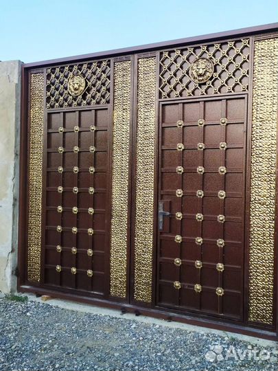 Кованные красивые ворота