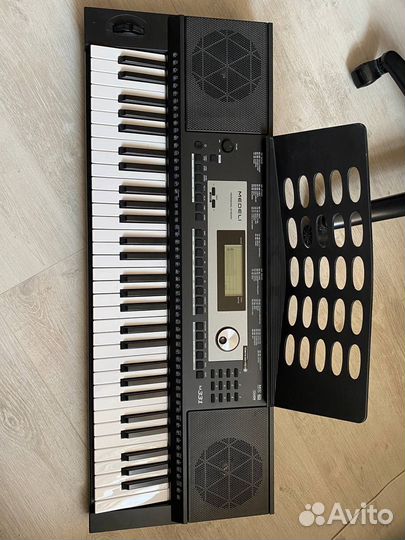 Electronic keybord medeli m331