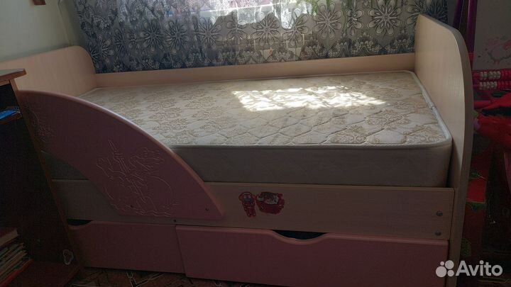 Детская кровать от 3 лет с матрасом бу