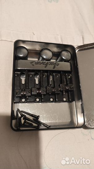 Ручки потенциометров и бридж для бас гитары