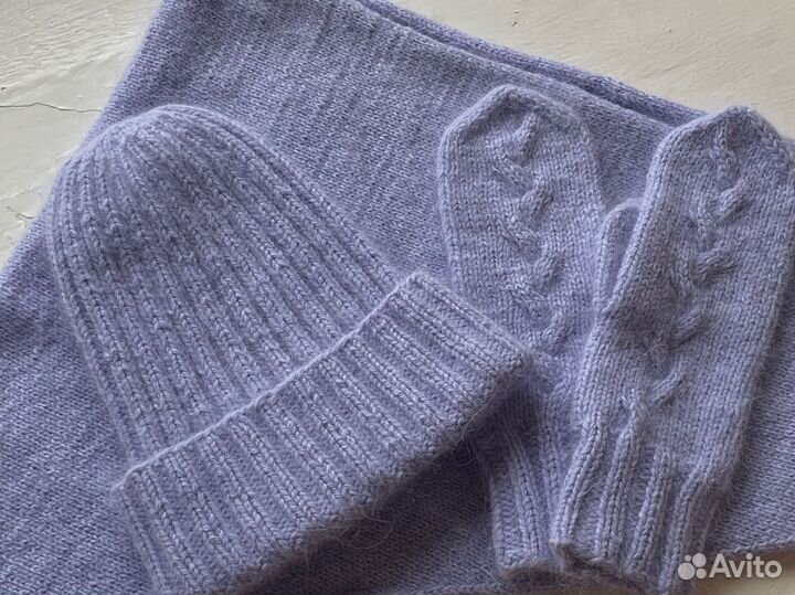 Комплект шапка, варежки, косынка