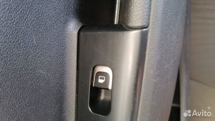 Обшивка двери задняя правая Kia Rio 4 седан G4FG