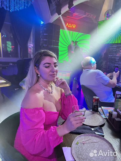 Платье праздничное женское 46 48 стройнит