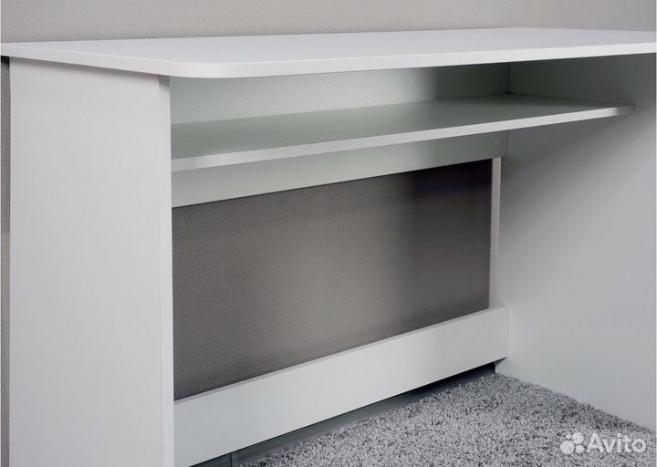 Письменный стол белый