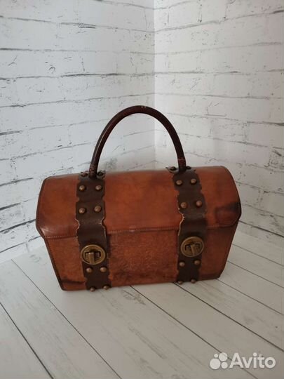 Сумка (саквояж) натуральная кожа 50e